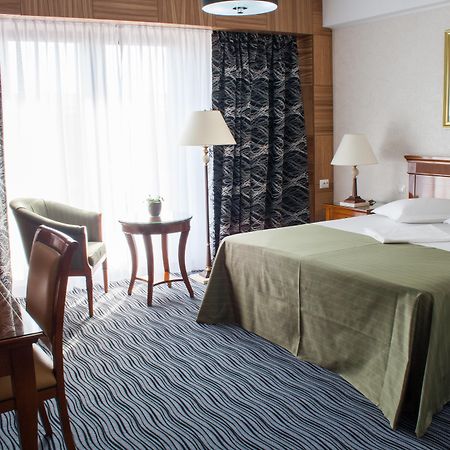 Hotel Oltenia Krajowa Zewnętrze zdjęcie