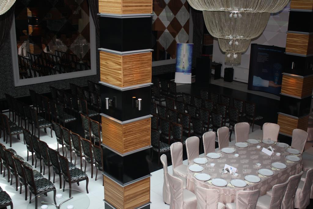 Hotel Oltenia Krajowa Zewnętrze zdjęcie