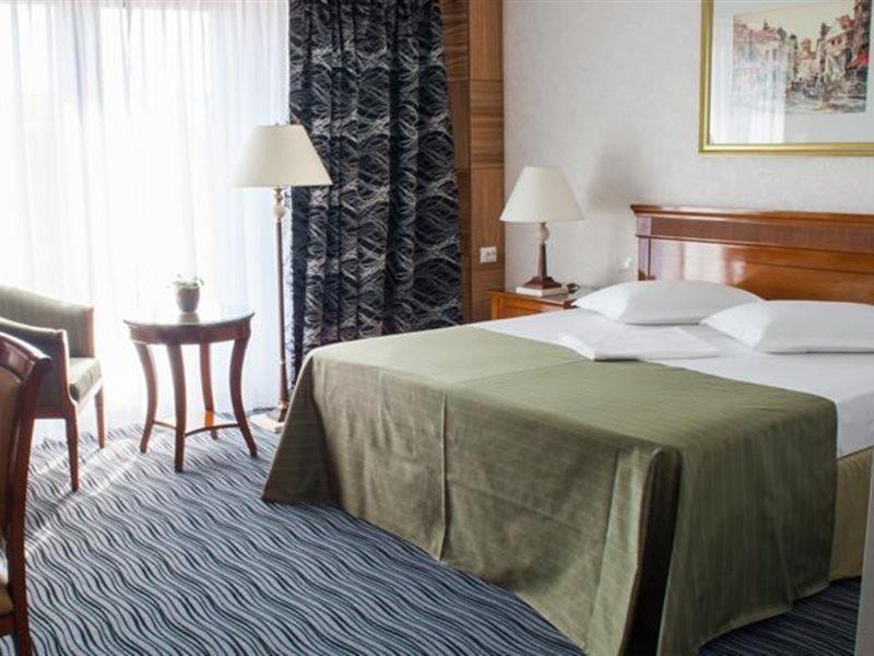 Hotel Oltenia Krajowa Zewnętrze zdjęcie